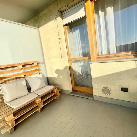 Pensjonat 4th Floor Stanze Con Bagno Privato In Condiviso 3*